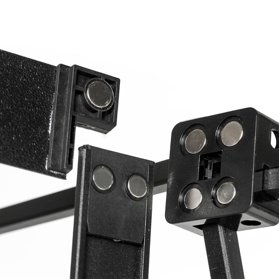 Messevegg buet med paneler 9