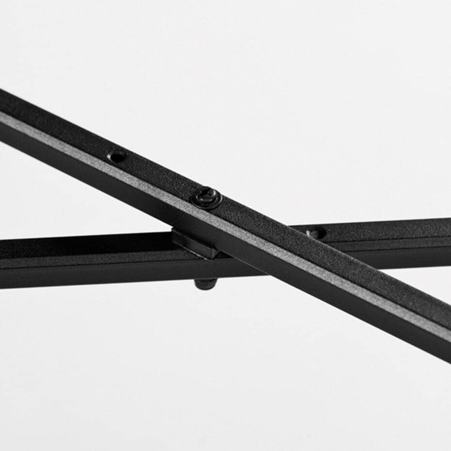 Messevegg buet med paneler 8