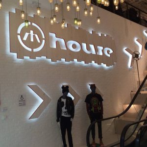 LED Lysskilt Bakbelyst