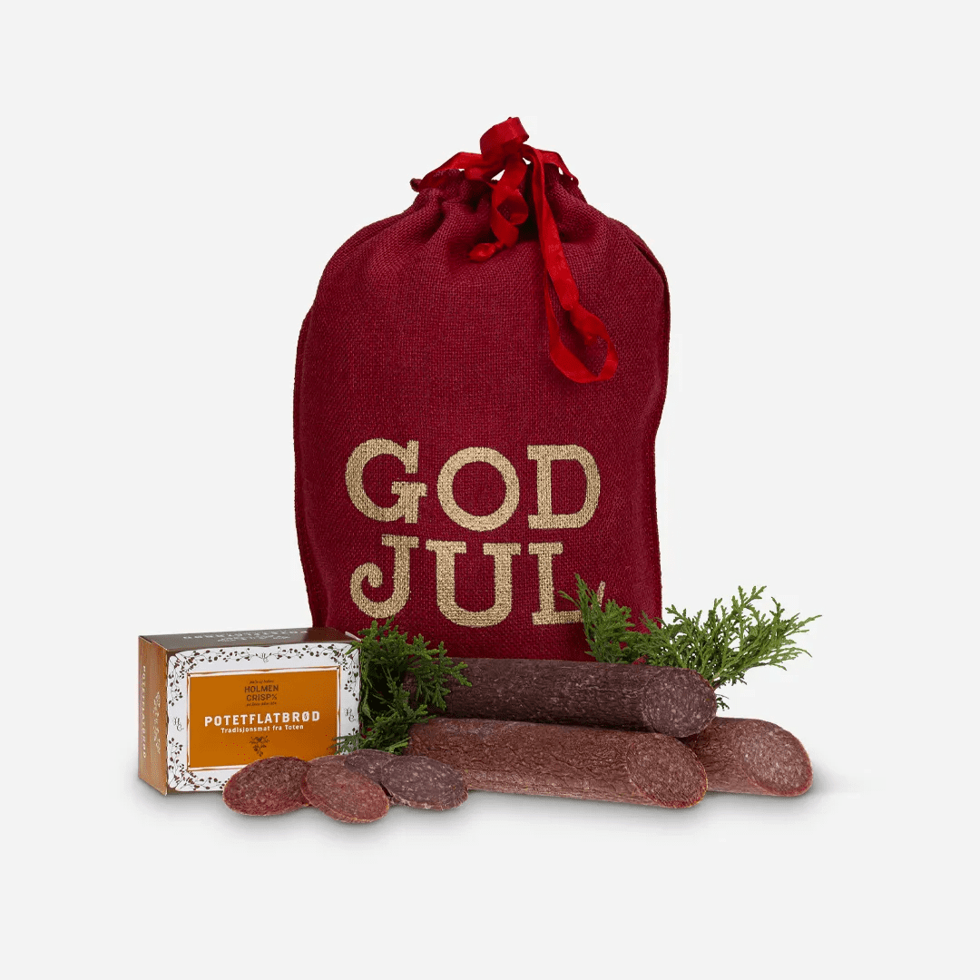 Bilde av en sekk med norsk spekemat og potetflatbrød.